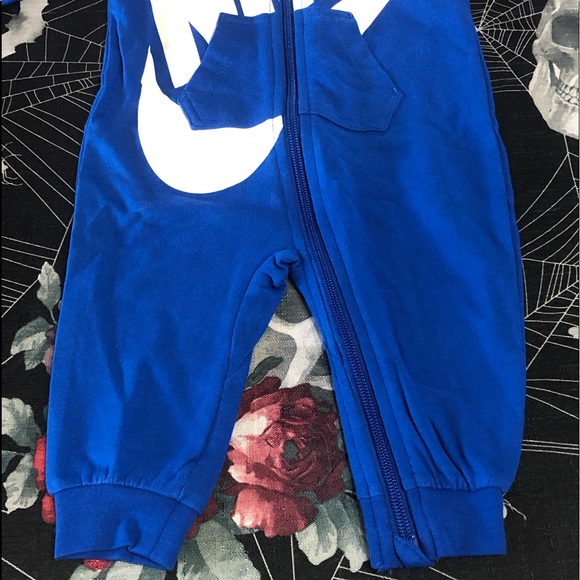 NWT NIKE AIR KIDS ZIP UP HOODIE ROMPER 6M ONESIE - Picture 4 of 11